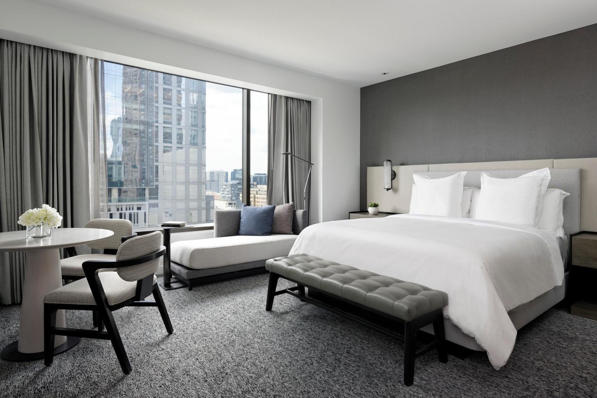 Deluxe King Room - Disability Access