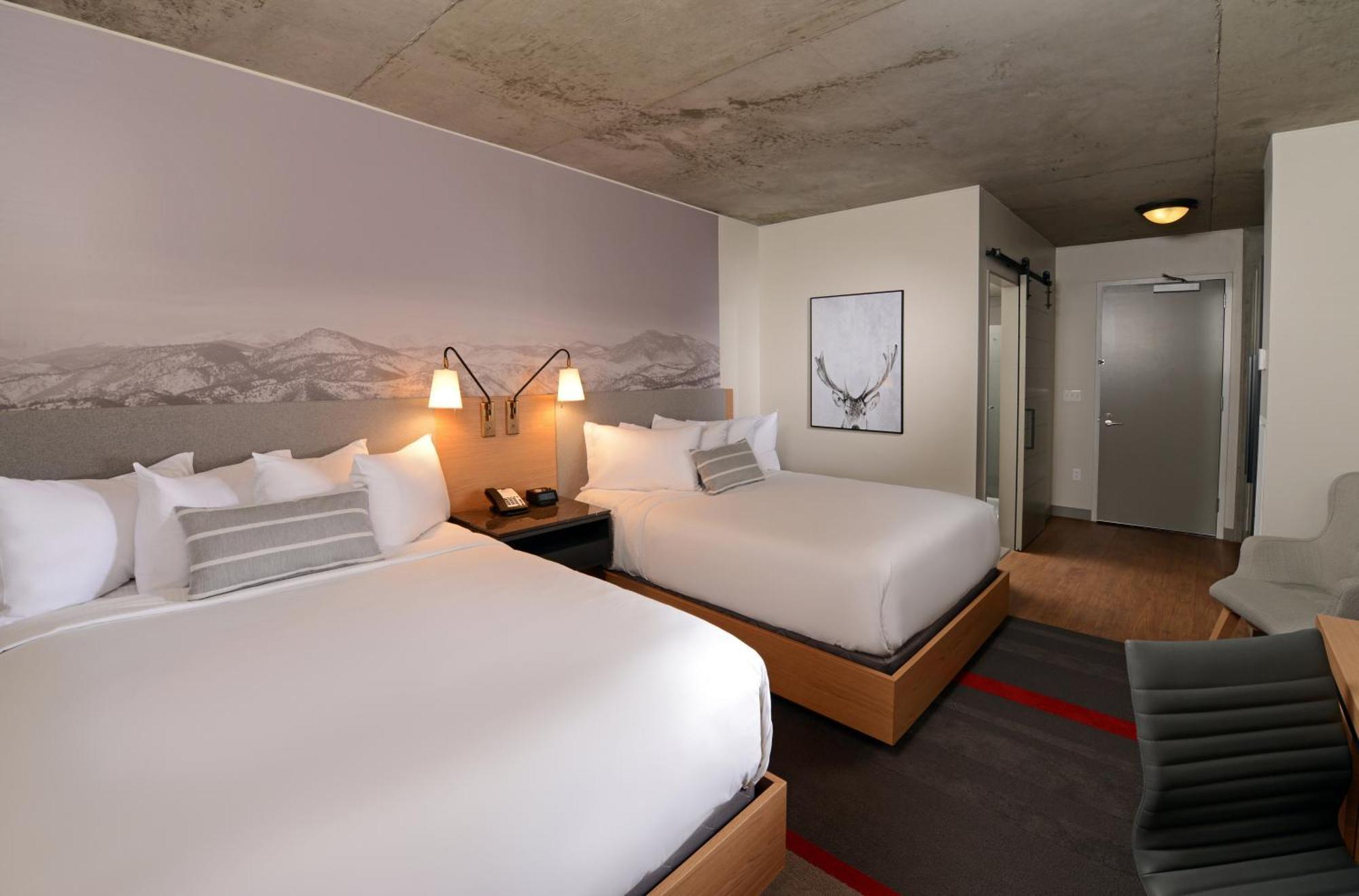 Standard Queen Room with Two Queen Beds and Urban View