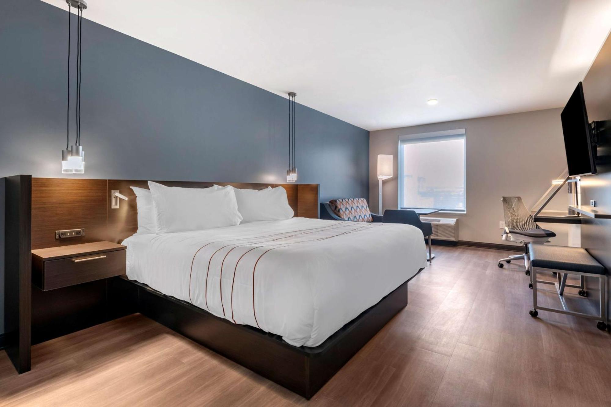 Larger King Room with Sofa Bed