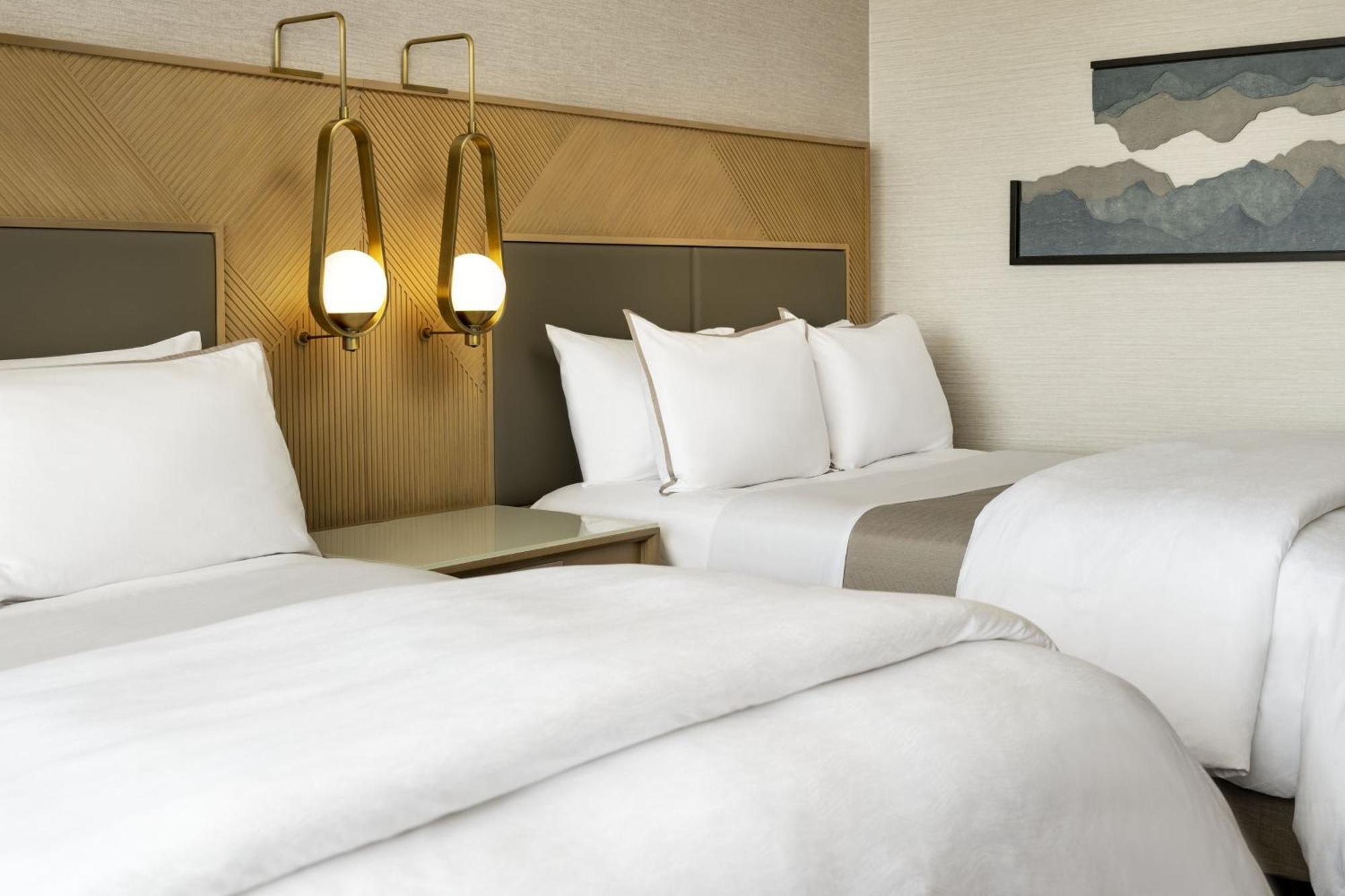 Standard Queen Room Two Queen Beds