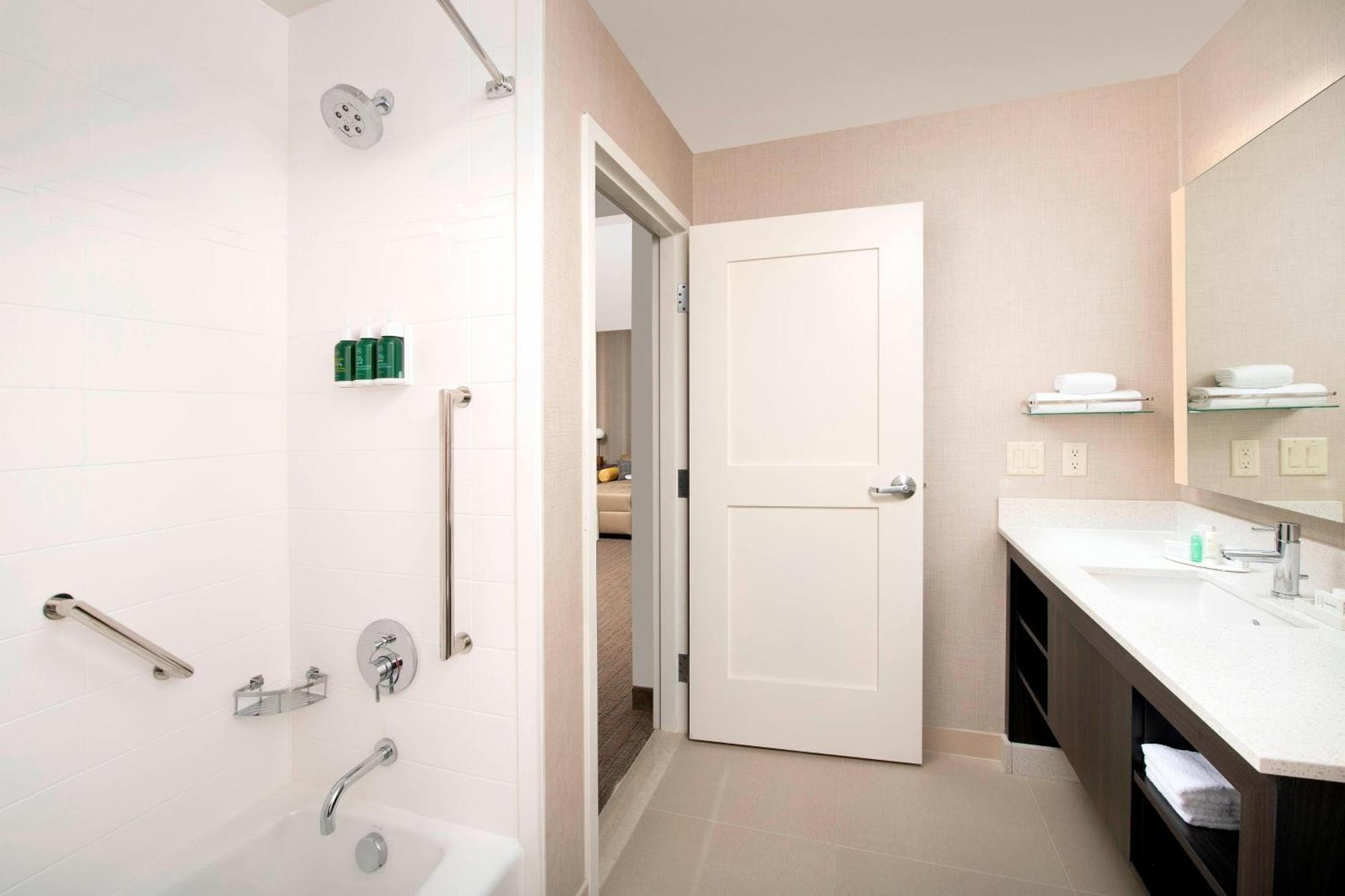 One-Bedroom Suite