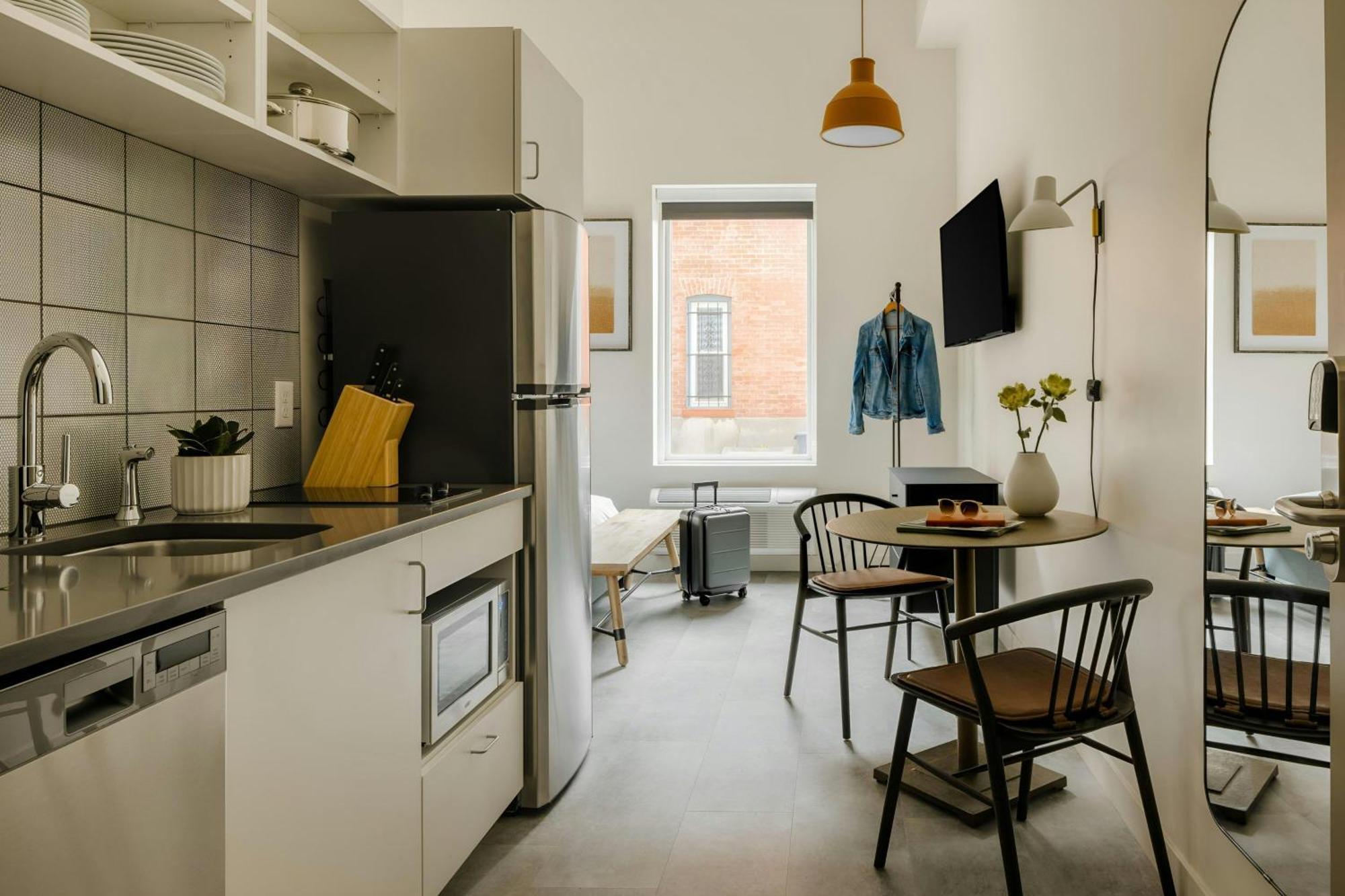 Queen Studio Apartment