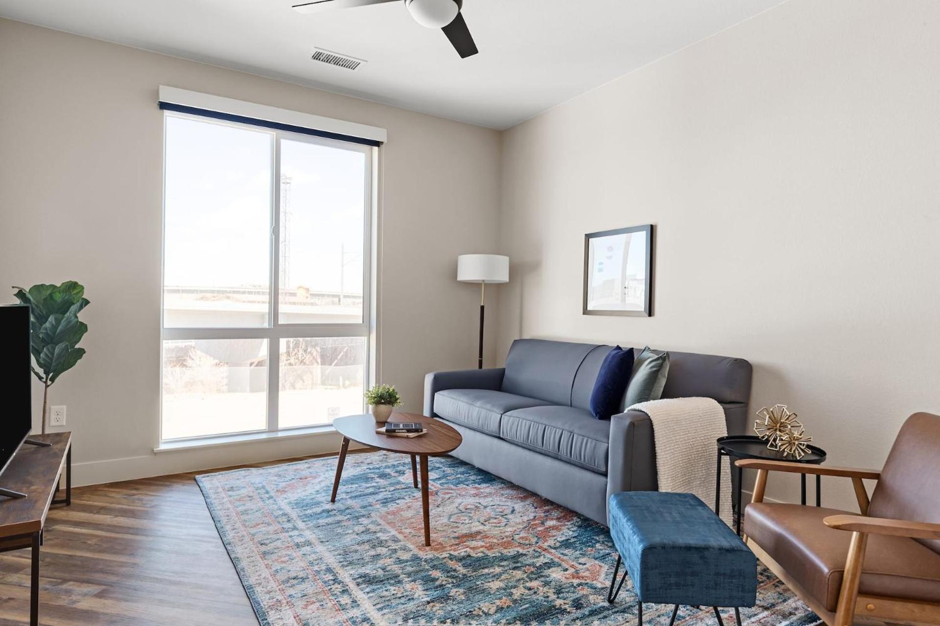 Three-Bedroom Apartment Self Check Virtual Front Desk,1766774161:JPEG