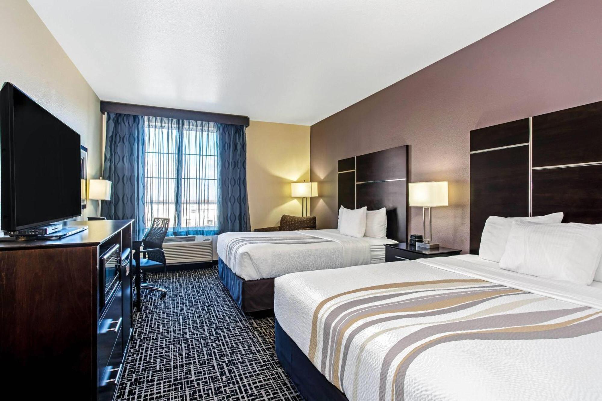 Deluxe Queen Room Two Queen Beds Non-Smoking