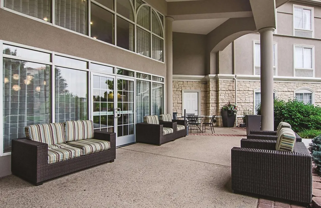 La Quinta Inn & Suites By Wyndham Denver Airport Dia-1