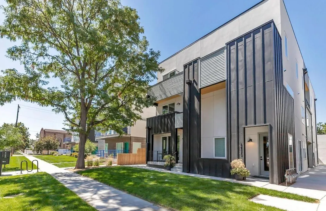 Broncos Stadium Townhome Downtown Denver-1