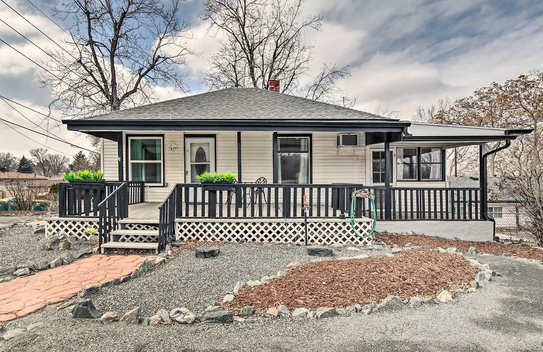Denver Vacation Rental Near Regis University!-1