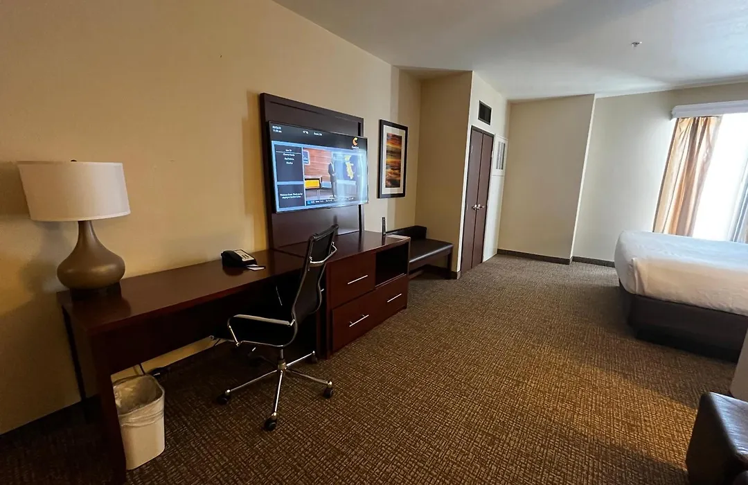 Comfort Suites Denver International Airport-1