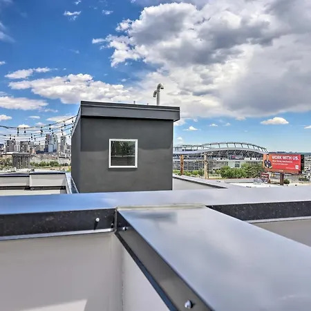 Trendy Denver Townhome - Walk To Mile High Stadium-3