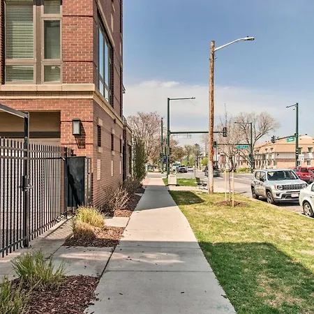 Rooftop Deck & City Views: Denver Abode!-2