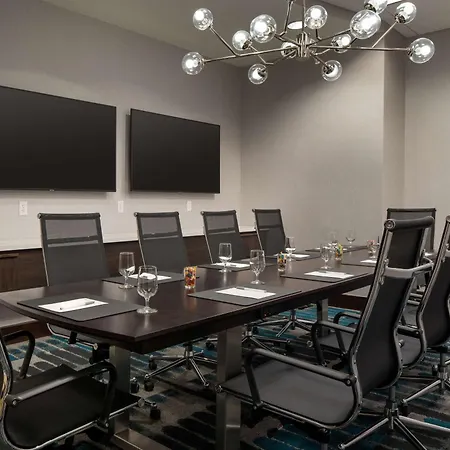 Hilton Garden Inn Denver/Cherry Creek-3