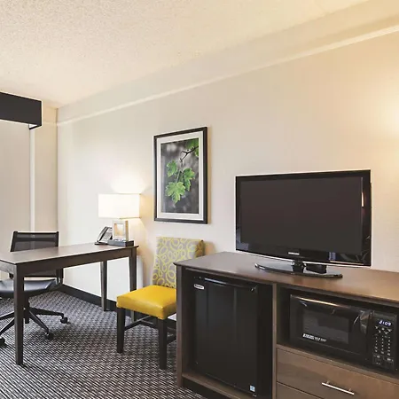 La Quinta Inn & Suites By Wyndham Denver Airport Dia-3