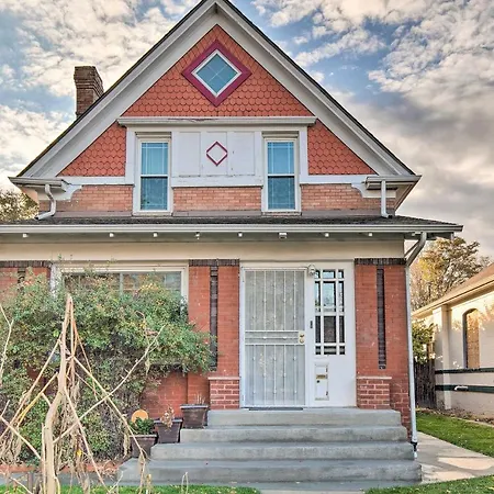 Steps To City Park + Restaurants: Denver Studio-3