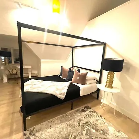 Downtown Sunny Penthouse !-3