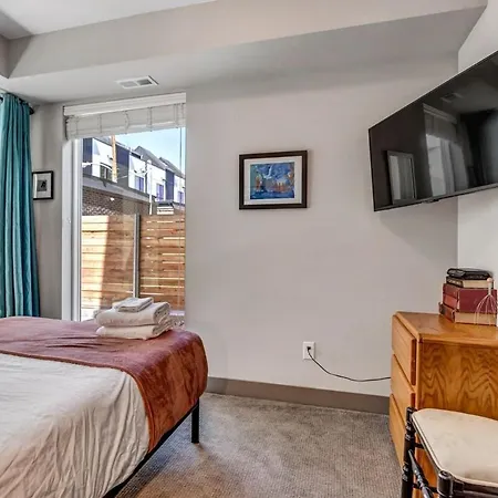 Broncos Stadium Townhome Downtown Denver-3