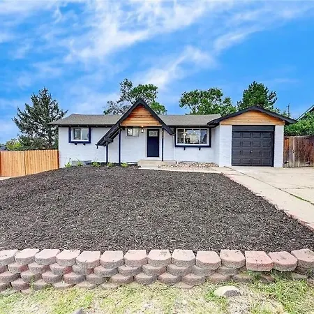 Stylish 5Br Home W/ Fire Pit! 15 Mins To Dt Denver-2