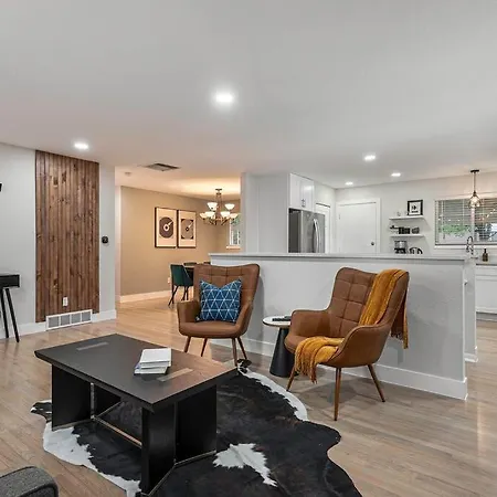 Mile Hi: Amenities Galore-2