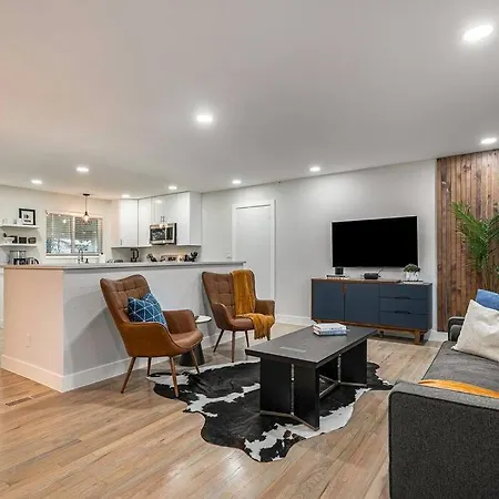 Mile Hi: Amenities Galore-3