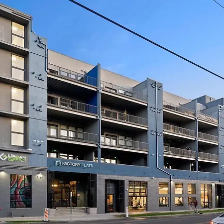 Modern Industrial Loft - Center Of Rino Art District-2