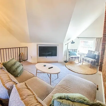 The Barn - Washington Park, Private Guesthouse-2