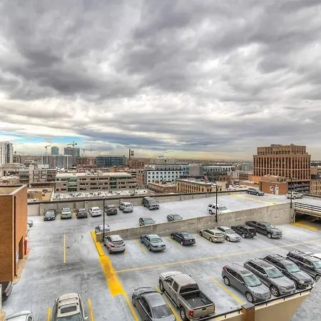 2 Bedroom Condo Heart Of Lodo W/Great View/Amenities-3