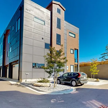 Modern Peaks Townhome-3
