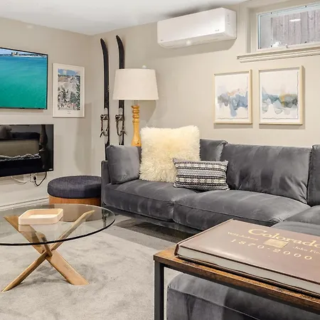 Garden Apartment - Decor Upgrades - Capitol Hill-3
