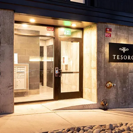Luxurious Escape - Walk To Empower Field - Tesoro-3