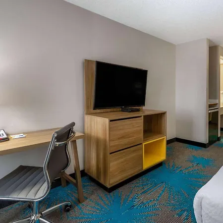 Days Inn & Suites By Wyndham Denver International Airport-3