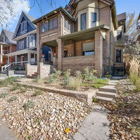 Charming & Updated Garden Level In Heart Of Denver-2