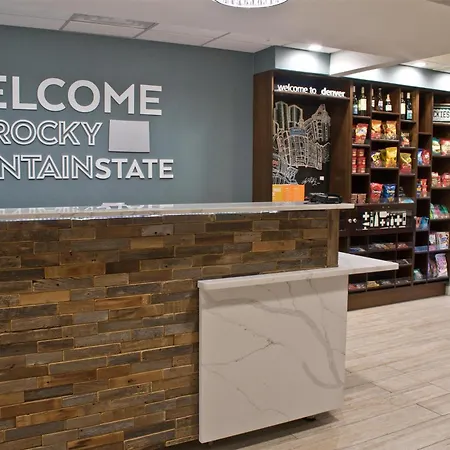 Hampton Inn & Suites Denver-Speer Boulevard-2