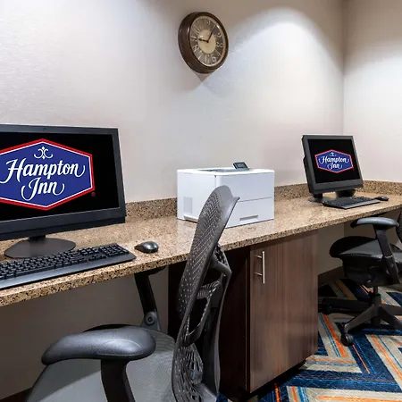 Hampton Inn Denver-International Airport-3