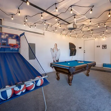 Mid-Century Modern Home - Hot Tub And Game Room-2