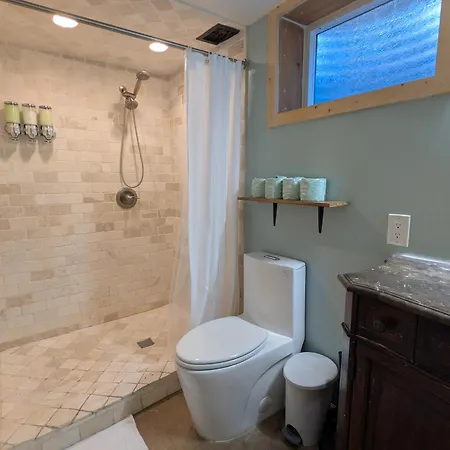 Denver Oasis 5Br Home With Hot Tub, Sleeps 16-3