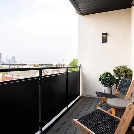 Modern Lifestyle - City View - Pet-Friendly - Zuni-2