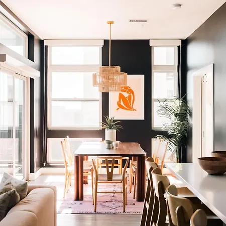 Skyline Loft - Sweeping Views - Central Lohi-3