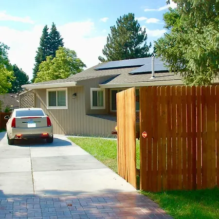 Denver Blue Bear Den 3Br 2Ba & Spa-2